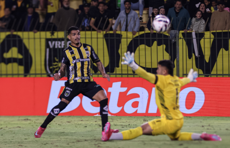 Voltaço dorme fora do Z4 após igualdade no Raulino