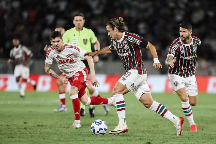 Flu segura o Inter e avança na Copa do Brasil