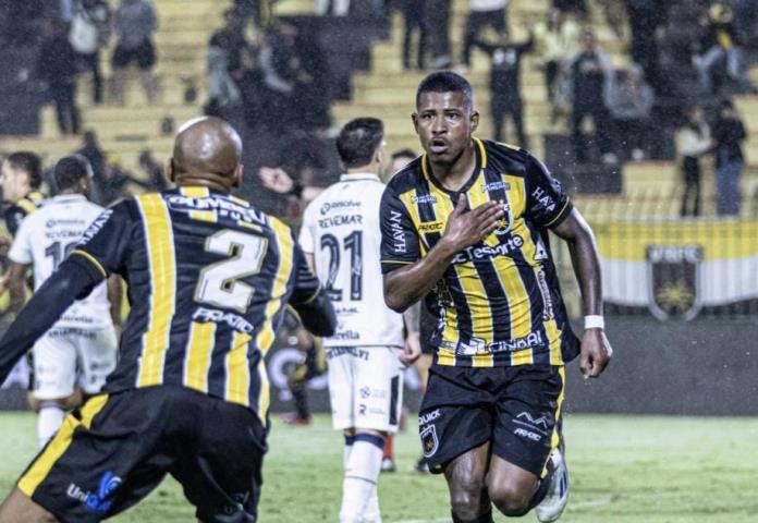 Com gol no fim, Voltaço derrota o Remo-PA