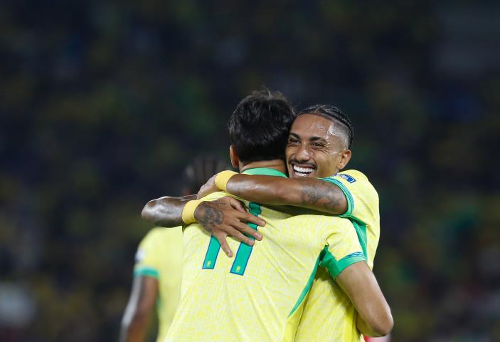 Seleção se despede com vitória para torcida carioca
