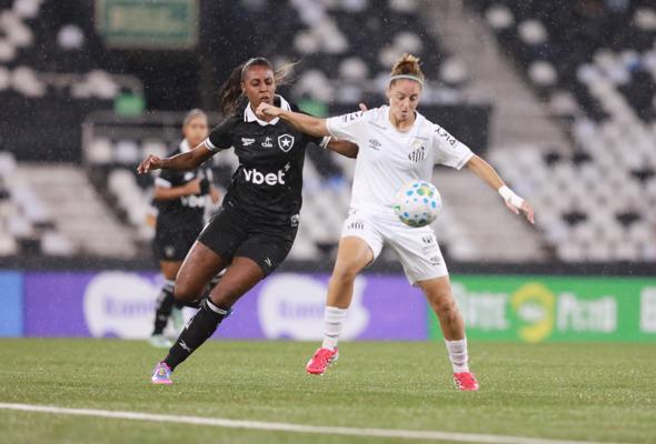 Alvinegras empatam com as Sereias da Vila no Nilton Santos