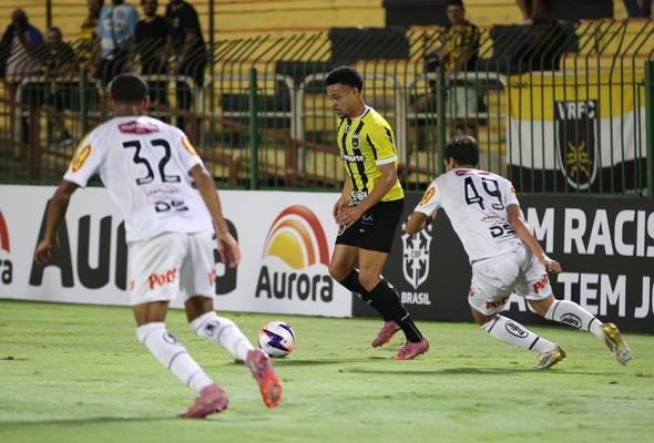 Voltaço avança para as semifinais da Copa Sul-Sudeste