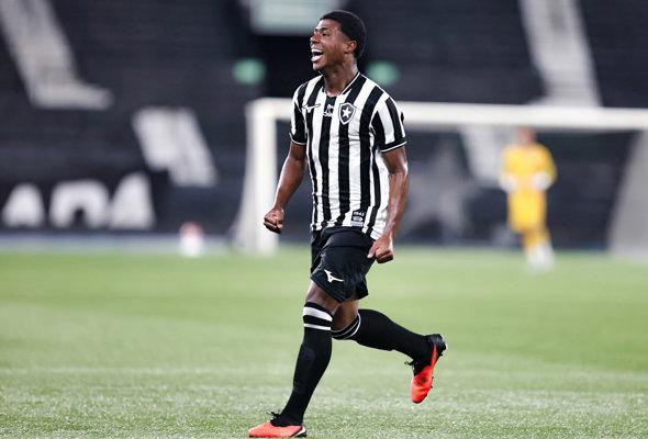 Alvinegro vence clássico movimentado no Brasileiro Sub-17