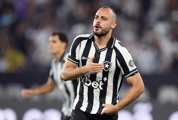 Arthur Cabral brilha e Glorioso bate o Corinthians 