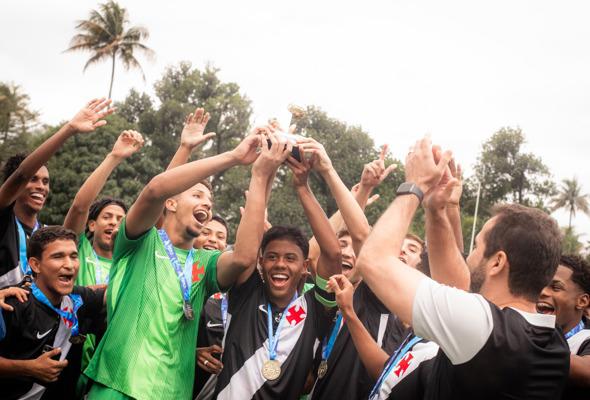 Meninos da Colina são campeões da Taça Guanabara Sub-17