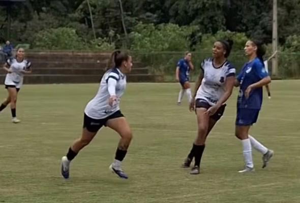 Pérolas supera o Heips e sobe para a ponta do Carioca Feminino