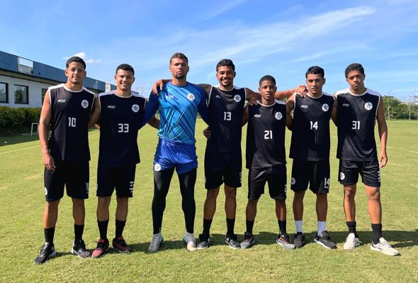 Resende promove 7 atletas da base e reforça compromisso com a formação