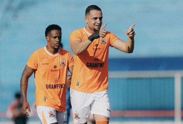 Nova Iguaçu sai na frente do Olaria na Copa Rio