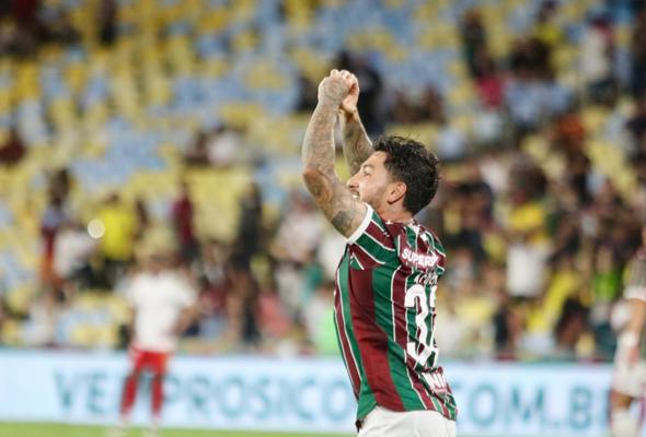 Fluminense vira sobre o Inter com gol no fim