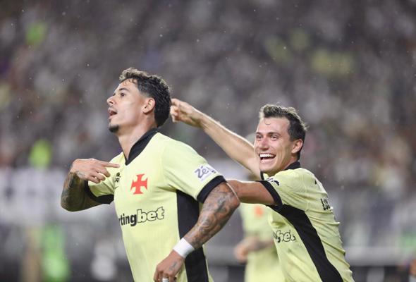Vasco se reabilita sobre o Cruzeiro e dorme fora do Z4