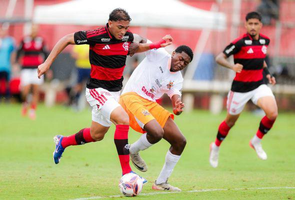 Dupla Fla-Flu mantêm 100% de aproveitamento no Carioca Sub-20