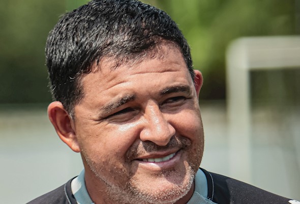 Tinoco aposta no 'fator Moça Bonita' contra o Flamengo