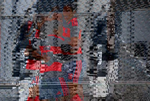 Virada rubro-negra e liderança isolada na Copa Rio Feminina