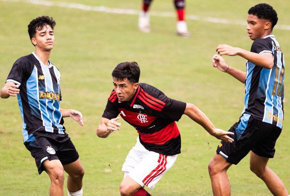 Fla vence e Vasco empata pelo Brasileiro Sub-17 