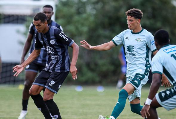 Muito equilíbrio no empate entre Resende e Cabofriense