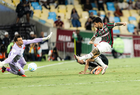 Lucho marca e Flu fatura o clássico diante do Vasco