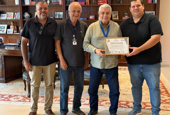 Presidente da FERJ recebe Moção de Aplauso e Reconhecimento
