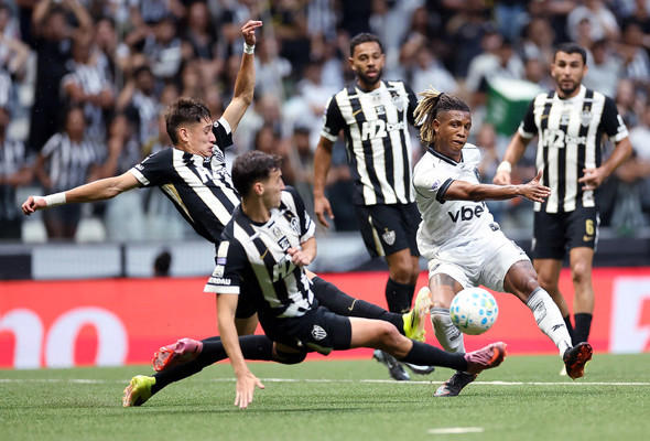 Gol nos acréscimos rende um ponto ao Botafogo em Belo Horizonte 