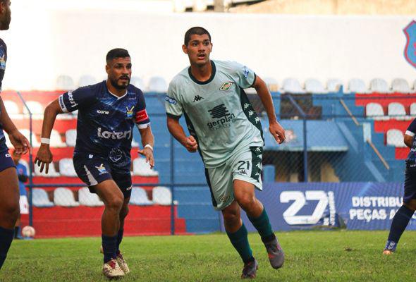 Araruama e Cabofriense ficam iguais no Leônidas da Silva