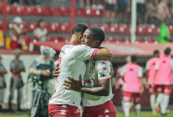 Bangu quebra escrita de 23 anos contra o Flamengo