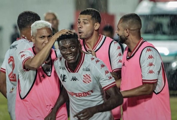 Inspiração em Marinho para brilhar com a 7 do Bangu