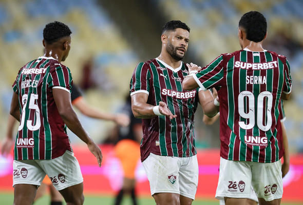 Na estreia de Hulk, Flu goleia o Nova Iguaçu de virada