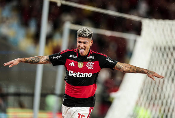 Fla vence o Cruzeiro em duelo de campeões