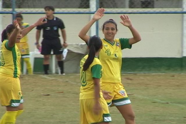 Feminino Adulto 2012 - Bangu 1 X 2 Ldd Caxias - 1º Jogo Semi-final